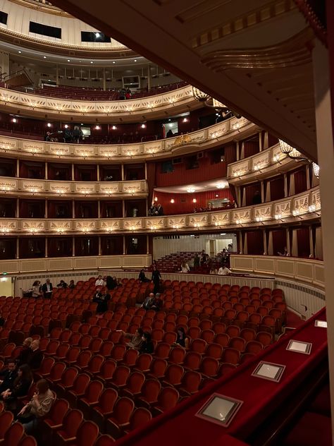 Opera Hall Aesthetic, Opera House Vienna, Vienna Core, Opera Vienna, Vienna Opera House, Vienna Trip, Vienna Aesthetic, Auditorium Architecture, Vienna State Opera