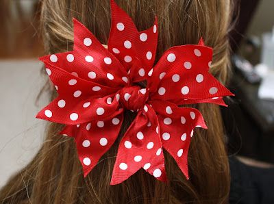 Quick and Easy Hair Bow! | Bits of Paper Easy Hair Bows, Hair Bows Diy Ribbon, Girls Hair Bows Diy, Quick Hair, Diy Tutu, Hair Bow Tutorial, Bows Diy Ribbon, Hair Ribbons, Bow Tutorial