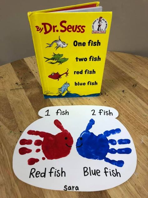 Dr Seuss Bulletin Board Ideas, Craft Activities For Preschoolers, Dr Seuss Bulletin Board, Dr Seuss Preschool Activities, 1 Fish 2 Fish, Dr Seuss Art, Dr Seuss Preschool, Dr Seuss Classroom, Dr Seuss Activities