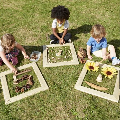 Outdoor Art Frame, Nature Frames For Kids, Outdoor Art Activities, Outdoor Activities For Preschoolers, Preschool Outdoor Activities, Nature Frame, Outdoor Learning Spaces, Forest School Activities, Outdoor Education