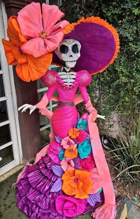 Dia De Los Muertos Decorations Ideas Outdoor, Dia De Los Muertos Party Ideas, Mexican Halloween, Dia De Los Muertos Decorations Ideas, Day Of The Dead Party, Table Halloween, Den Mrtvých, Day Of The Dead Art, All Souls Day