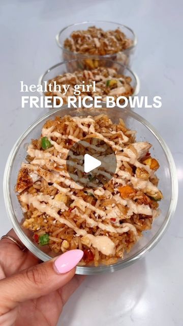 MaKayla Kim Thomas on Instagram: "When nothing else sounds good—TRUST, this macro-friendly meal prep does it for me every time 👏🏼

Reheats so well + easy to change up based on what you want/need 🔥 macros listed at end!! 

Fried rice bowl is from my Good Food Mood cookbook 🫶🏼 along with HUNDREDS of other recipes!

If you’re tired of guessing, spinning your wheels, or prepping food you don’t even enjoy—get all my realistic, easy meals in ONE spot + let’s crush our goals 😼💪🏼 makaylathomas . com 

#mealprep #healthymeals #mealideas #highprotein #lowcarb #lunchideas #dinnerideas #easymeals #mealprepbowls #friedrice" Rice Lunch Bowls, Mexican Bowl Meal Prep, Fried Rice Meal Prep, Fried Rice Bowl, Protein Lunch Meal Prep, Healthy Macro Friendly Recipes, Meal Prep Weight Gaining, Bowl Meal Prep, Macro Friendly Breakfast Meal Prep