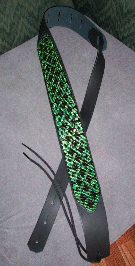 Beaded Guitar Strap Beaded Guitar Strap, Beaded Guitar, Seed Bead Loom, Guitar Patterns, Loom Designs, Loom Craft, Loom Jewelry, Guitar Straps, Camera Straps