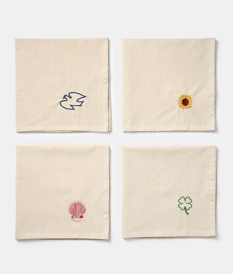 Home visit with Kakan Hermansson Embroidery Napkins, Night Mask, Fabric Sewing Patterns, Embroidered Napkins, Embroidery Inspiration, Four Leaf Clover, Cocktail Napkins, Clover Leaf, Napkins Set