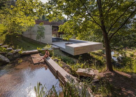 Concrete House, Mid Century House, Residential Architecture, Contemporary Architecture, Landscape Architecture, Modern Architecture, Architecture House, A House, Small House