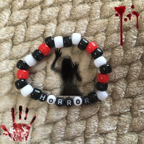 Horror Kandi, Kandi Cuff Patterns, Rainbow Loom Rubber Bands, Candy Bracelet, Diy Kandi Bracelets, Halloween Bracelet, Kandi Cuff, Diy Jewelry Unique, Kandi Bracelets