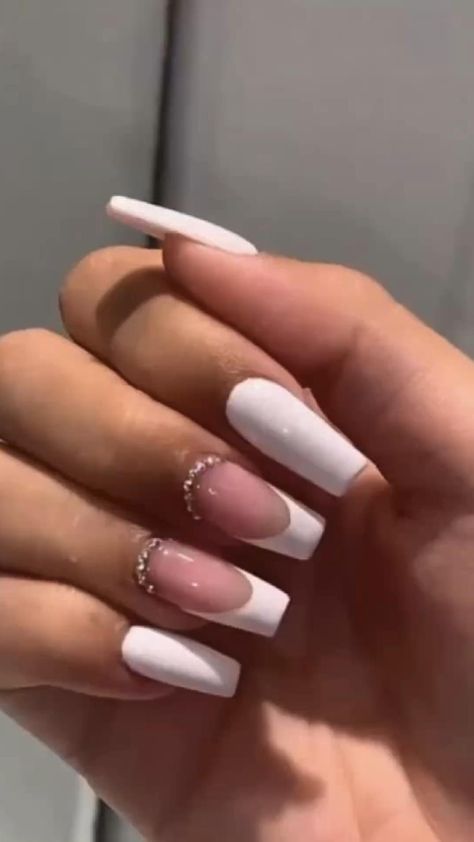 Short White Matte Nails, Acrilyc Nails Ideas, Classy Lifestyle, Nails Love, Vintage Nails, Simple Acrylic Nails, Classy Acrylic Nails, Makeup Hairstyle, Long Acrylic Nails Coffin