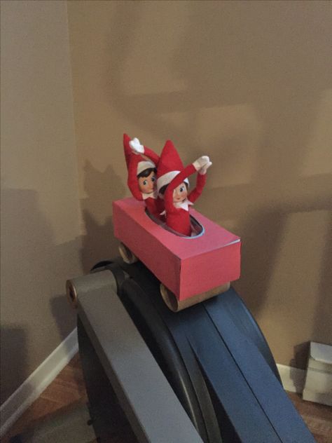 Elves on the Shelf having fun on the roller coaster!! Vegan Mushroom Bourguignon, Elves On The Shelf, Mushroom Bourguignon, Elf Notes, Christmas Art For Kids, Elf Crafts, Shelf Elf, Cauliflower Mash, Awesome Elf On The Shelf Ideas