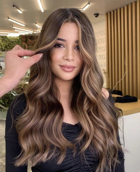 Babylights Hair Brunette, Bruslight Hair, Sunkissed Balayage Brunettes, Sunkissed Brunette Balayage, Espresso Highlights, Balyage Long Hair, Sunkissed Hair, Babylights Hair, Brown Hair Looks