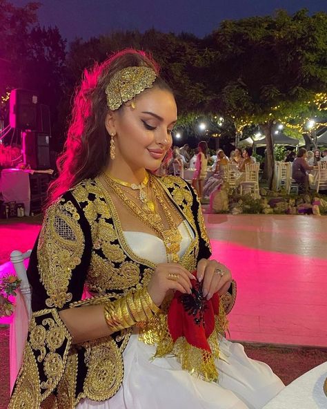 Albanian Wedding, Mask Photoshoot, Albanian Clothing, Albanian Flag, Albanian Culture, Bmw Girl, Big Wedding Dresses, Neon Dresses, Beautiful Casual Dresses