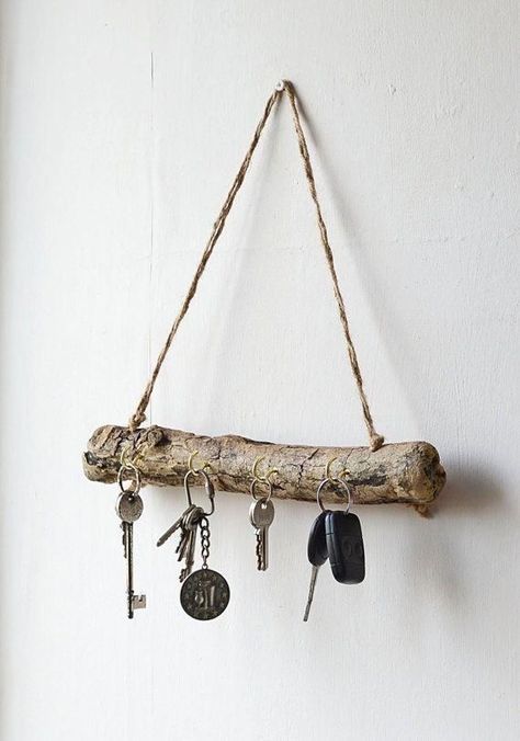 فن النسيج, Driftwood Jewelry, Driftwood Decor, Key Holders, Key Rack, Wood Hangers, Key Hanger, Décor Diy, Diy Home Crafts