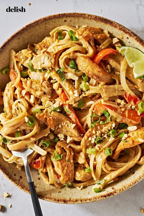 The creamy peanut sauce is EVERYTHING. Chicken Fettuccine Recipe, Chicken With Noodles, Thick Rice Noodles, Lime Chicken, Sweet Chili Sauce, Peanut Sauce, Noodle Recipes, Asian Dishes, Rice Dishes