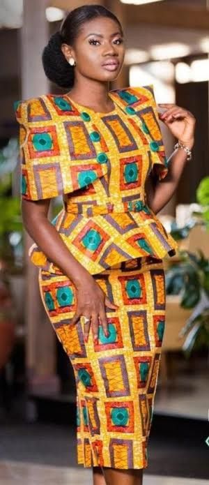 Lace Kaba Styles Ghanaian, Kaba Styles Ghanaian, Tops Ankara, Nigerian Style, Ankara Tops, Dresses African, African Styles, Ghanaian Fashion, African Fashion Designers