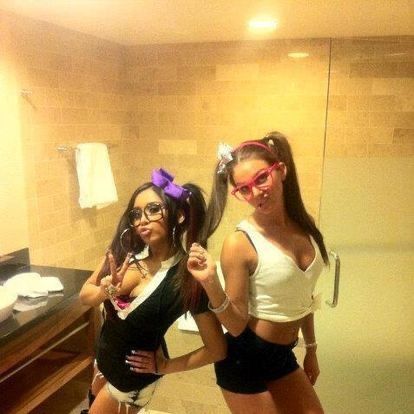 Nerd Costume Ideas, Easy Girl Halloween Costumes, Halloween Costumes Star Wars, Costumes For Women Funny, Bride Of Chucky Halloween, Space Cowgirl Costume, Nerd Costumes, List Of Halloween Costumes, Original Halloween Costumes