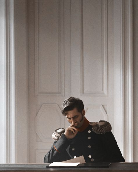 Russian Aristocracy Aesthetic, Imperial Russia Aesthetic, Russian History Aesthetic, 18th Century Aesthetic, Russia Clothes, Dark Royalty Aesthetic, Guys Fits, The Golden Boy, The Darkling