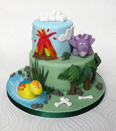 Dinosaur Birthday Cake | Flickr - Photo Sharing! Triceratops Cake, Dinosaur Birthday Cake, 5th Birthday Cake, Dino Cake, Dinosaur Birthday Cakes, Dino Birthday Party, 3rd Birthday Cakes, 2 Birthday Cake, Dinosaur Cake