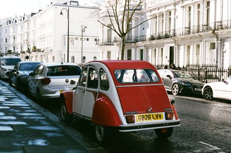 London Film Photography, Europe Film, Quantum Jumping, 35mm Film Photography, England Aesthetic, Aesthetic London, Travel Vintage, Film Photography 35mm, Photography London