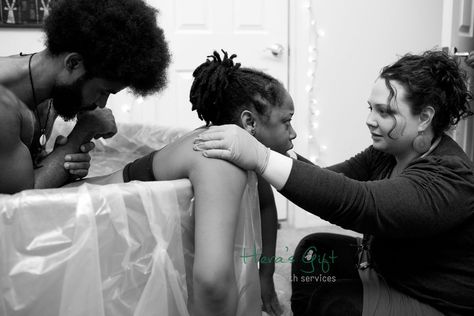 Black Doula, Home Birth Photography, Doula Logo, Birth Worker, Birth Pictures, Doula Business, Support Pictures, Pregnancy Labor, Birth Photos