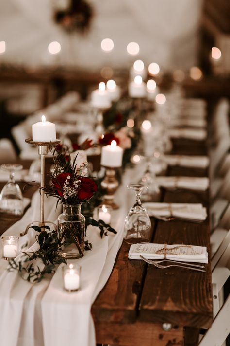 Wedding Candles Table, Kansas Wedding, Wedding At Home, Emotional Moments, Tafel Decor, Pinterest Wedding, Wedding Reception Tables, Wooden Wedding, Wedding Table Centerpieces