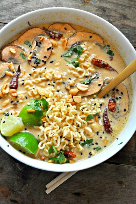 Vegan Spicy Thai Peanut Ramen - Rabbit and Wolves Thai Peanut Ramen, Peanut Ramen, Rabbit And Wolves, Sandwich Vegetarian, Vegan Ramen, Thai Peanut, Spicy Thai, Ramen Recipes, Idee Pasto Sano