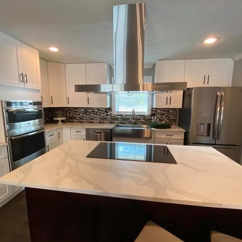 Stove In The Middle Of The Kitchen, Kitchen Island With Cooktop And Hood, Electric Stove Top In Island Kitchen, Kitchen Peninsula With Gas Cooktop, Electric Cooktop In Island, Kitchen Island With Electric Stove, Kitchen Island With Electric Cooktop, Stove In The Island Kitchen, Stove Top On Island