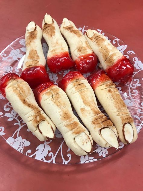 Kids Craft - Inn Town Campground Halloween Finger Cookies, Lady Fingers Recipe, Halloween Cheesecake, Witch Finger Cookies, Halloween Finger Foods, Martha Stewart Halloween, Lady Finger Cookies, Finger Cookies, Halloween Dishes