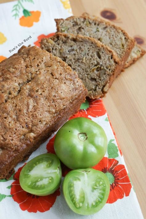 Green Tomatoes Recipes Chutney, Green Tomato Quick Bread, Recipe For Green Tomatoes, How To Use Green Tomatoes, What To Do With Green Tomatoes, Green Tomato Bread Recipe, Green Tomato Cake Recipe, Green Tomato Bread, Cinnamon Quick Bread