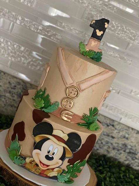 Mickey Mouse Safari Cake, Miki Mouse, Country Birthday, Safari Cakes, Mickey Safari, First Birthday Themes, Mickey Birthday, Dino Party, Cake Lover