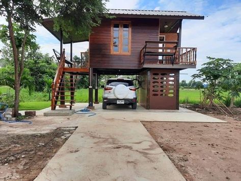 Small Wooden House Design, Elevated House, Tiny House Swoon, Wooden House Design, Bamboo House Design, Small Wooden House, Contemporary House Exterior, House On Stilts, Best Tiny House