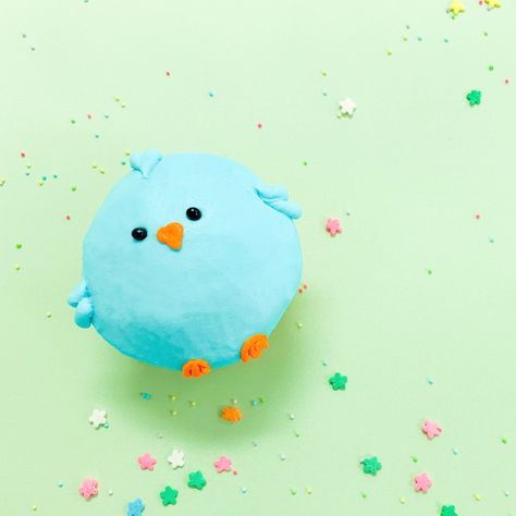 Blue Bird Cupcake Bird Themed Birthday Cake, Bird Cupcakes, Animal Cupcake, Bird Birthday Parties, Bird Cake, Cupcake Tutorial, Animal Cupcakes, Bird Cakes, Bird Birthday