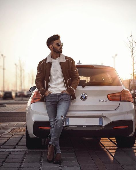 Giuseppe Laguardia (@giuse_laguardia) • Instagram-Fotos und -Videos Check out Beau Blog on Pinterest for more Mens Fashion! #men #man #style #fashion #menswear #mensfashion #streetstyle #winter #autumn #sommer #beaublog Giuse Laguardia, Men Cars Photography, Man Pic, Car Portrait, Car Shoot, Classic Car Photoshoot, Car Photoshoot, Car Poses, Mens Photoshoot Poses