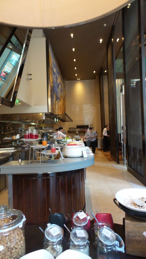 Breakfast at Glass Brasserie at the Hilton Sydney Hotel Sydney Hotel, Sydney, Hotel, Bar, Glass, Travel, Quick Saves