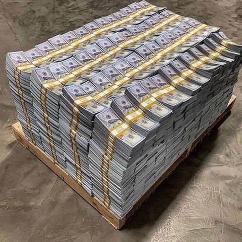 Stacks Of Money, Hundred Dollar Bills, Free Money Hack, Money Generator, Fake Money, Money Stacks, Gold Money, Money Pictures, Dollar Bills