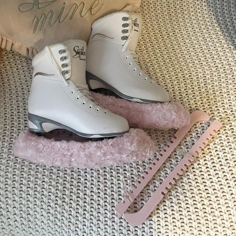 Jackson Ultima Softskate Fleece Figure Skates with... - Depop Figure Skates Shoes, Figure Skates, Soakers Ice Skate, Figure Skating Boot Covers, Jackson Ice Skates, Skate Guards, Edea Ice Fly Skates, Jackson Figure Skates, Figure Skating Bag