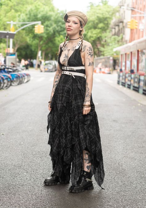 Caroline Aesthetic Chaos, Nyc Club, Nyc Looks, Hel Looks, Flowery Dresses, Shell Suit, Platform Boots Chunky, Swedish Brands, Acid Wash Jeans