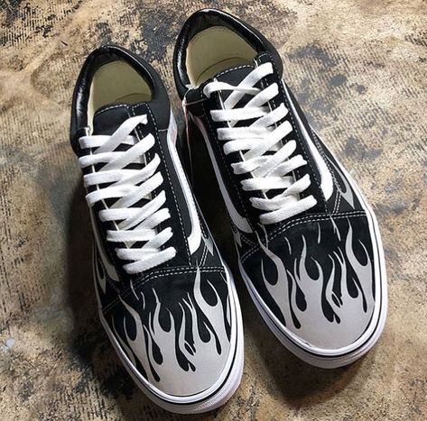 Diy Painted Vans, Vans Custom Ideas, Custom Vans Shoes, Custom Sneakers Diy, Painted Vans, Custom Shoes Diy, Custom Vans, Painted Shoes, Diy Shoes