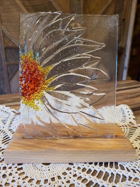 Summer Collection from Pearsons Sunnyside Designs Fused Glass And Wood Art, Clear Fused Glass Ideas, Glass Fusing Ideas Simple, Fused Glass Daisy, Glass Fusion Trees, Glass Slumping Ideas, Simple Fused Glass Ideas, Fused Glass Sunflower, Easy Glass Fusion Ideas