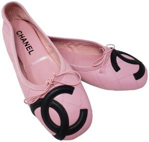 Chanel Quilted Interlocking Cc Cambon Gold Hardware Logo Pink Flats - category img The Cardigans, Dr Shoes, Pink Chanel, Pink Shoes, Ballerina Flats, Pretty Shoes, Dream Shoes, Dream Clothes, Quilted Leather