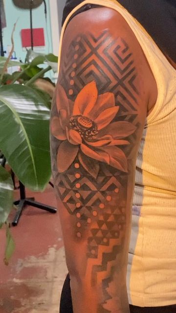 African Sleeve Tattoo Woman, African Pattern Tattoo, African Print Tattoo, African American Tattoos Ideas, African Flowers Tattoo, West African Tattoos For Women, Black Women With Tattoos, African Inspired Tattoos, Tattoos On Black Skin