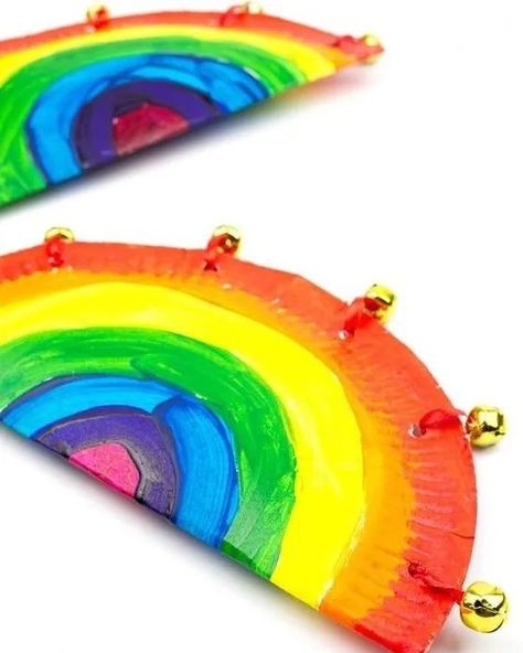 Tambourine Craft, Instrument Craft, Homemade Musical Instruments, Paper Plate Crafts For Kids, Kids Craft Room, Diy Instruments, Sing And Dance, Preschool Music, Diy Musical Instruments