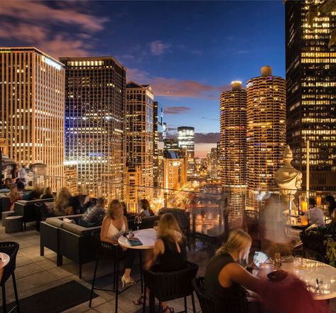 Londonhouse Chicago Rooftop, Chicago Rooftop Bar, Rooftop Bars Chicago, London House Chicago, Columbia Law, Chicago Rooftop, Chicago Trip, New York Penthouse, Chicago Aesthetic