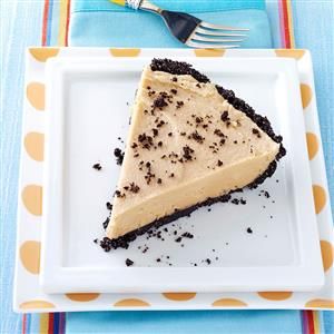 Chocolate Peanut Pie Peanut Pie Recipe, Butter Cream Pie Recipe, Peanut Pie, Peanut Butter Cream Pie, Home Chocolate, Favorite Pie Recipes, Chocolate Crumbs, Icebox Pie, Chocolate Peanut Butter Pie