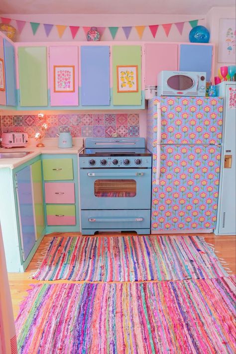 Mismatched Furniture, Eclectic Artwork, Pastel Kitchen, Pastel Home Decor, Pastel House, Cute Room Ideas, Aesthetic Rooms, Cute Home Decor, Dream House Interior