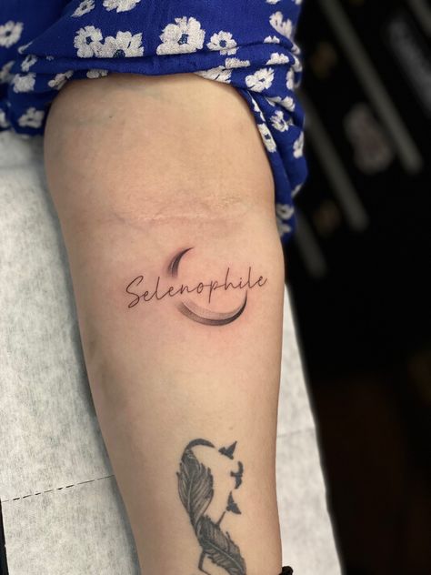 A person who is fond of or interested in the Moon. Moon Tattoo With Quote, Selenophile Tattoo, Moonchild Tattoo, Moon Child Tattoo, One Word Tattoos, Text Tattoo, In The Moon, Word Tattoos, Moon Tattoo