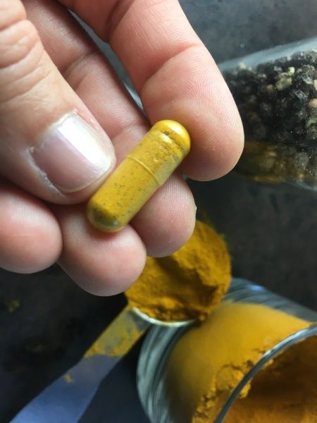 Turmeric Capsules Benefits, Tumeric And Black Pepper, Turmeric For Inflammation, Turmeric Pills, Turmeric And Pepper, Turmeric Capsules, Turmeric Shots, Turmeric Black Pepper, Healthy Eating Inspiration