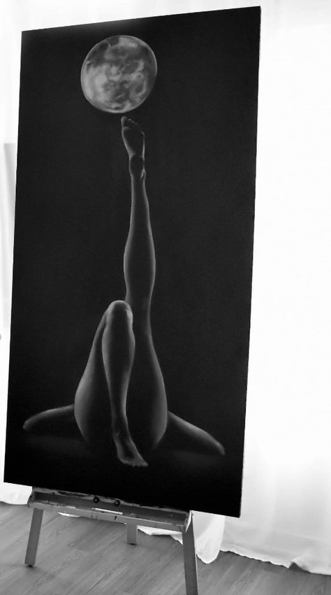 Beauty Salon Paintings, Black And White Body Art, Women Silhouette Art Classy, Nude Art Gallery Wall, Woman Laying On Side, Drawing On Black Canvas, Feminine Art Aesthetic, Woman Silhouette Painting, Black Canvas Art Ideas Easy