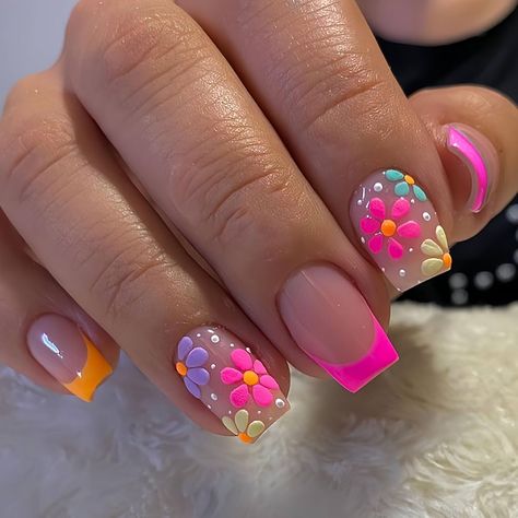 Amazon.com: BELSITA Flower Press On Nails Short Square Fake Nails,Colorful Flowers Acrylic Nails Kits Spring Summer Nail Decorations Full Cover Glossy Gel False Nails Tip Natural Fit Stick Glue on Nails 24Pcs : Beauty & Personal Care Color French Nails Summer, Floral Design Nails, Nagellack Trends, Acrylic Nail Kit, Preppy Stuff, Summery Nails, Flower Nail Designs, Her Nails, French Acrylic Nails