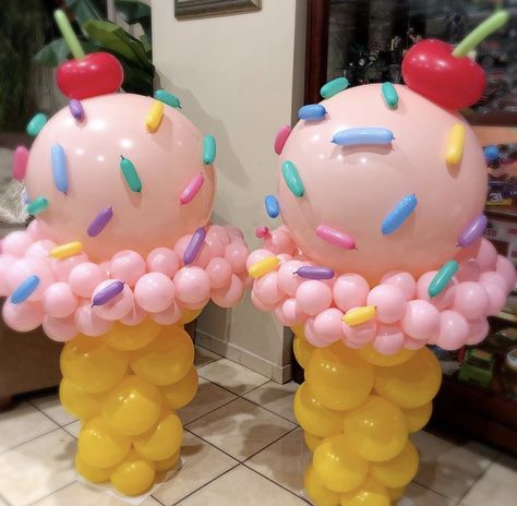 Ice Cream Birthday Party Theme, Ice Cream Party Theme, Ice Cream Party Decorations, Candy Theme Birthday Party, 2nd Birthday Party For Girl, Deco Ballon, Candy Land Birthday Party, Pastel Cupcakes, Candy Birthday Party