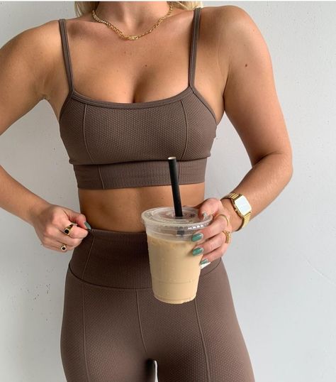 Sport Aesthetic Gym, Sport Aesthetic, Aesthetic Gym, Gym Bra, Effective Workout Routines, Sports Aesthetic, Workout Fits, Gym Outfits, Workout Outfits