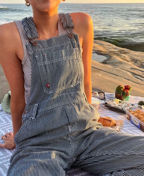 Striped Dungarees Outfit, Dickies Overalls Outfit, Striped Overalls Outfits, Vintage Outfit Ideas, 1950s Glamour, Overalls Outfits, Striped Overalls, Summer Outfits Men Streetwear, Overall Outfit